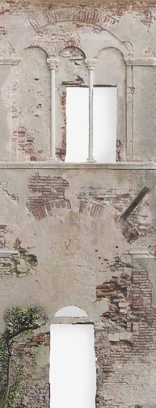 Façade of Palazzo Guinigi before: weathered plaster with exposed brickwork, a three-light round-arched window with two colonnettes on the upper floor, below a door opening and vegetation